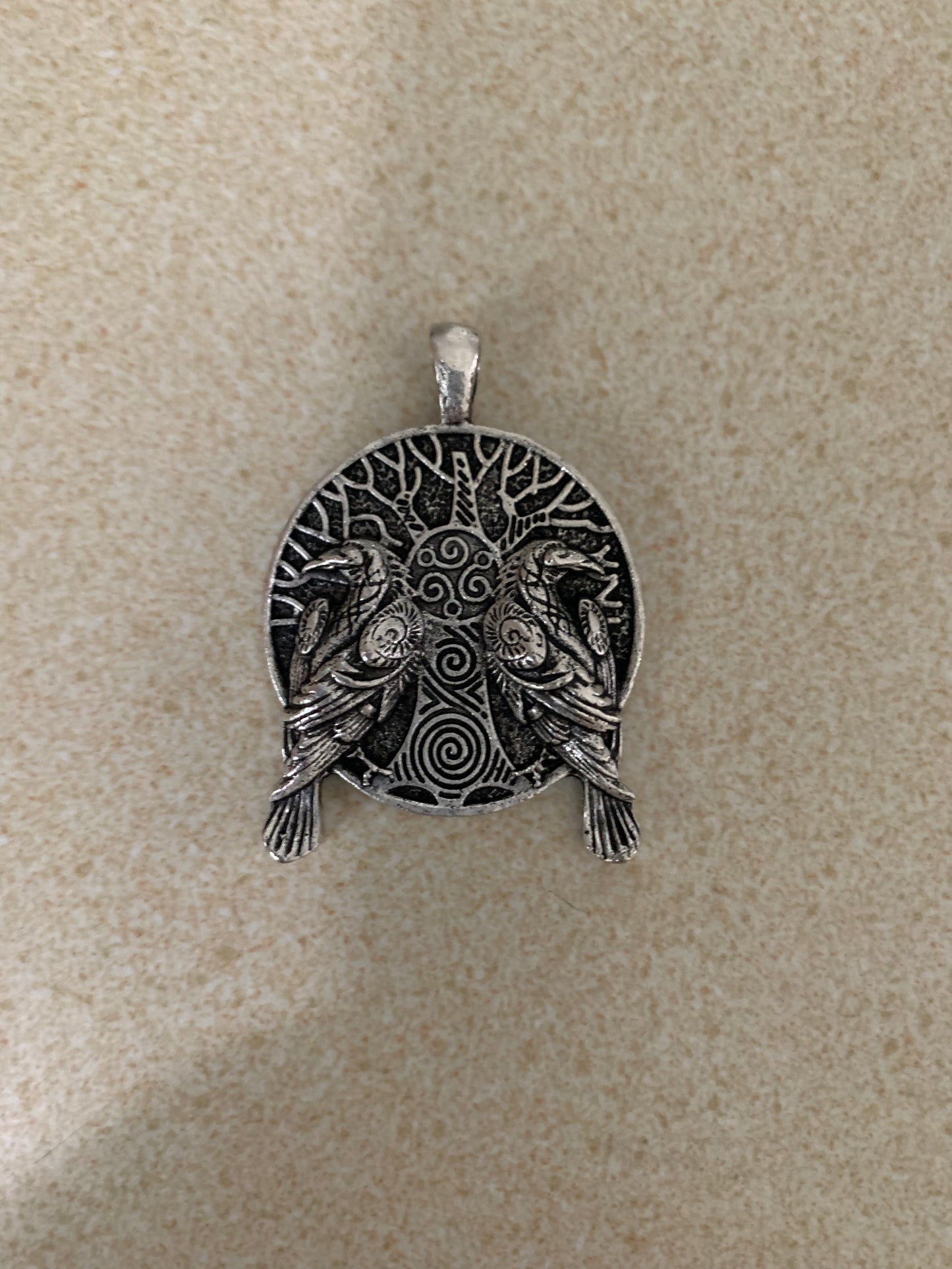 Two crow pendant